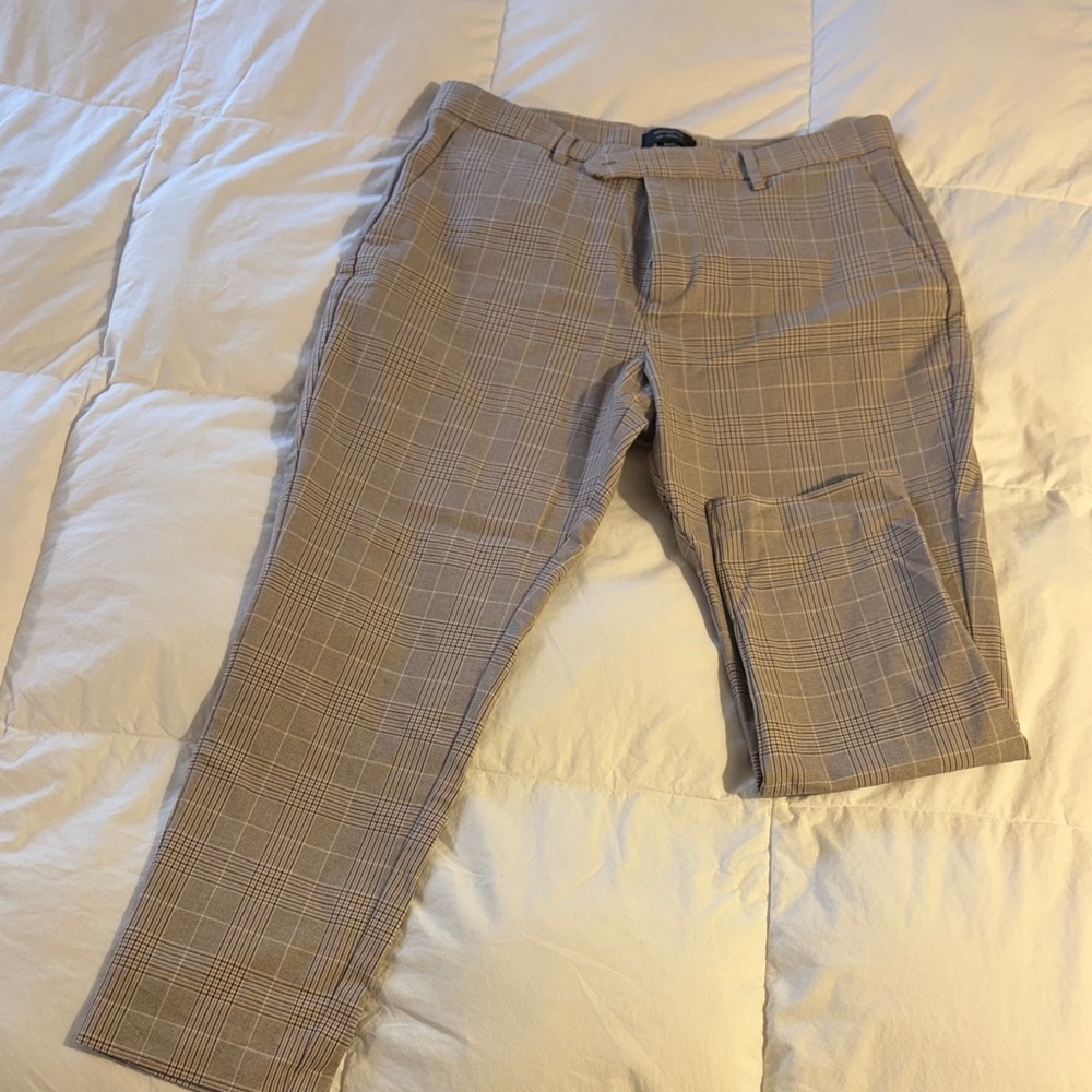 Banana republic slim tapered pants (never worn) NWOT
